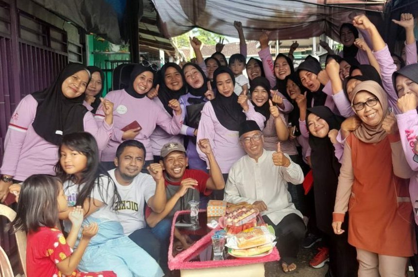 Anggota DPRD Provinsi Jabar Fraksi PKS, Abdul Muiz, mendukung kepada ibu-ibu hebat AeroG yang piawai memadukan antara aktivitas olahraga dan rutinitas keagamaan