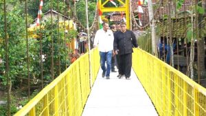 Jembatan Gantung Bolenglang Sukabumi Diresmikan, Warga Desa Nangela Bersuka Cita