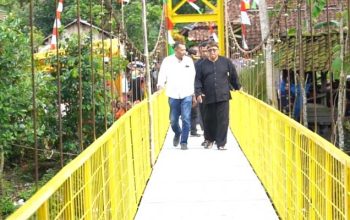 Jembatan-Gantung-Bolenglang-Sukabumi