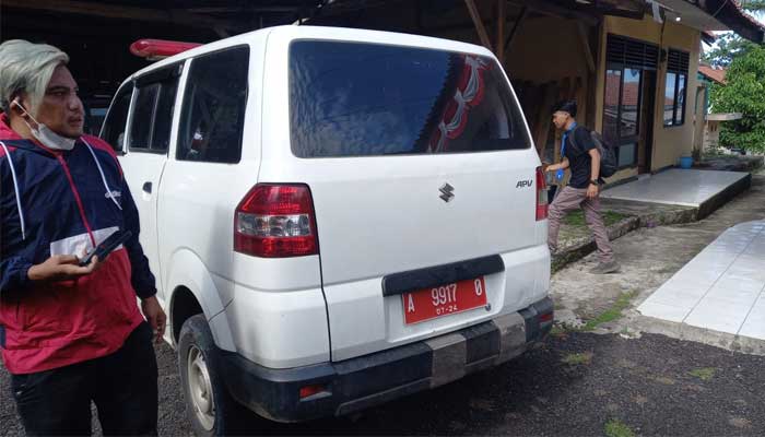 Mobil-Ambulan-Desa-Banten