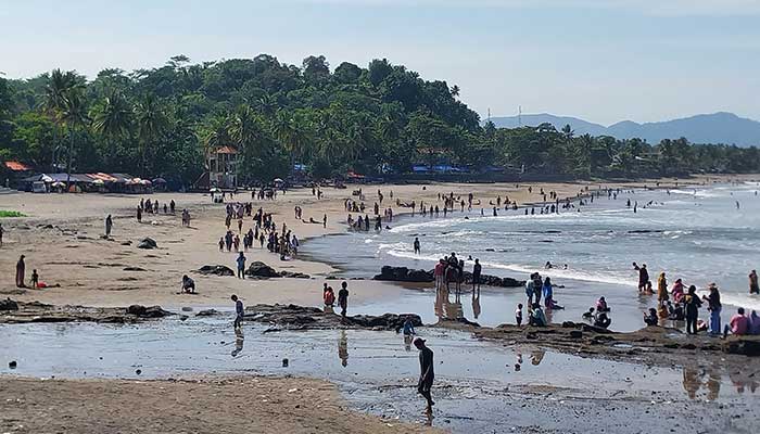 Pantai Palabuhanratu Sukabumi