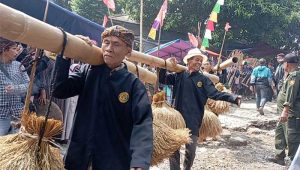 Kasepuhan Adat Cirendeu Sukabumi Gelar Seren Tahun, Ini Maknanya