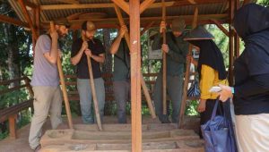 Wisata Hanjeli Sukabumi Mendunia, Wisatawan Asal Inggris dan Amerika Belajar Mengolah dan Edukasi Budaya Pajampanagn