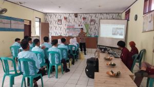 Cegah Narkoba, Pemdes Ridogalih Gandeng Polres Sukabumi Lakukan Penyuluhan