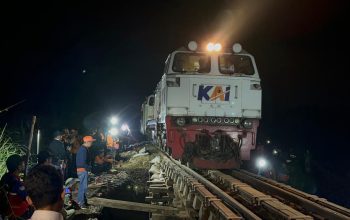 KEMBALI MELINTAS : KA Pangrango Sukabumi-Bogor kembali beroperasi pada Hari ini, Minggu (02/07/2023). Kepastian tersebut setelah dinyatakan Aman untuk dilintasi. (foto : PT KAI)