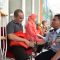 Komandan Lanud Atang Sendjaja Marsma TNI M. Taufiq Arasj, S.Sos., saat meninjau dan ikut serta di dalam pengukuran kaki palsu bersama tim Kick Andy Foundation dan para medis RSAU dr. M. Hassan Toto