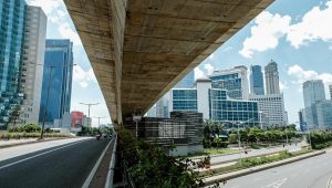 Cegah Polusi Udara, Menparekraf Dukung Penerapan WFH di Jakarta