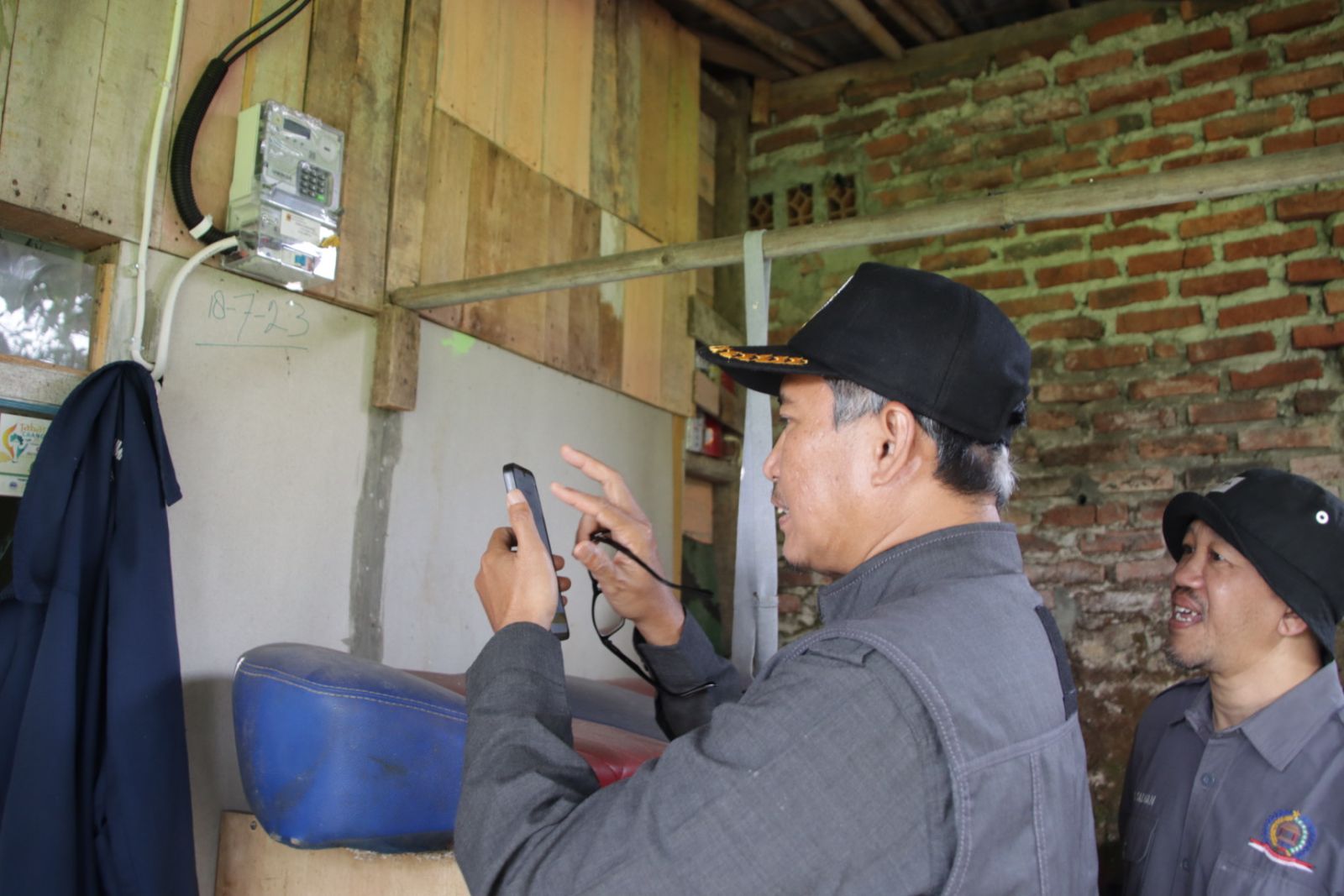 Anggota DPRD Provinsi Jabar Fraksi PKS Abdul Muiz melakukan monitoring program Jabar Ca'ang di dua Kelurahan Kecamatan Warudoyong Kota Sukabumi, Selasa (29/08/2023).