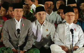 Presiden Joko Widodo dan Wakil Presiden Ma’ruf Amin mengikuti Zikir dan Doa Kebangsaan di halaman Istana Merdeka, Jakarta, Selasa (1/8/2023).  (Rangga Pandu Asmara Jingga).
