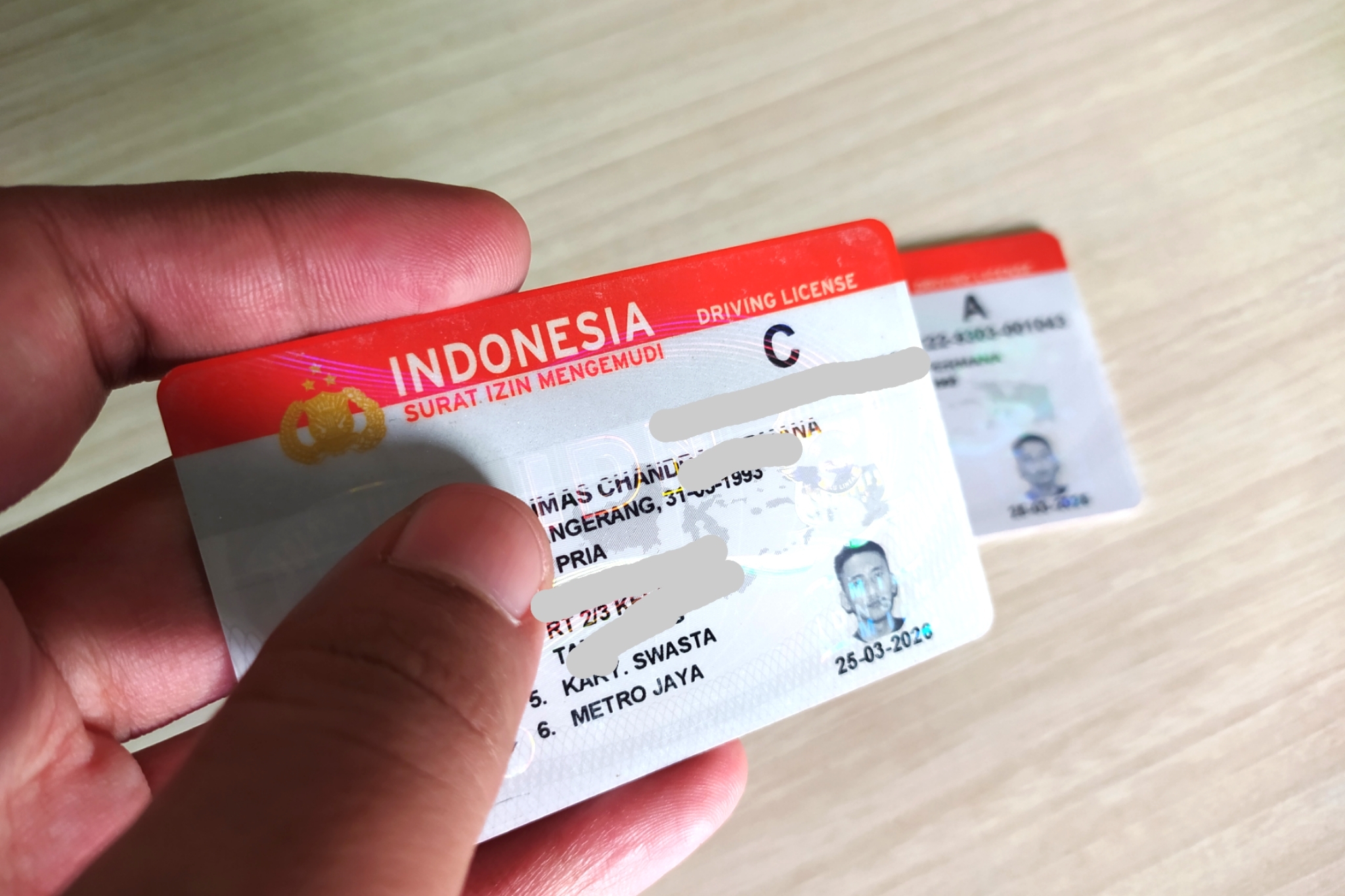 Polres Mimika rayakan HUT RI dengan memberikan SIM A dan SIM C gratis kepada warga yang lahir tepat 17 Agustus