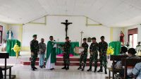 Satgas Yonif 310/KK Sukabumi Kembali Berikan Bantuan Ke Gereja di Perbatasan Papua