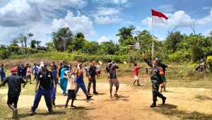 Sambut HUT RI, Satgas Yonif 310/KK Sukabumi Berbagi Keceriaan Dengan Anak-anak Papua 