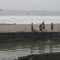 sekumpulan anak-anak nelayan bermain di Pantai Citepus Kecamatan Palabuhanratu, 29 Agutus 2023.