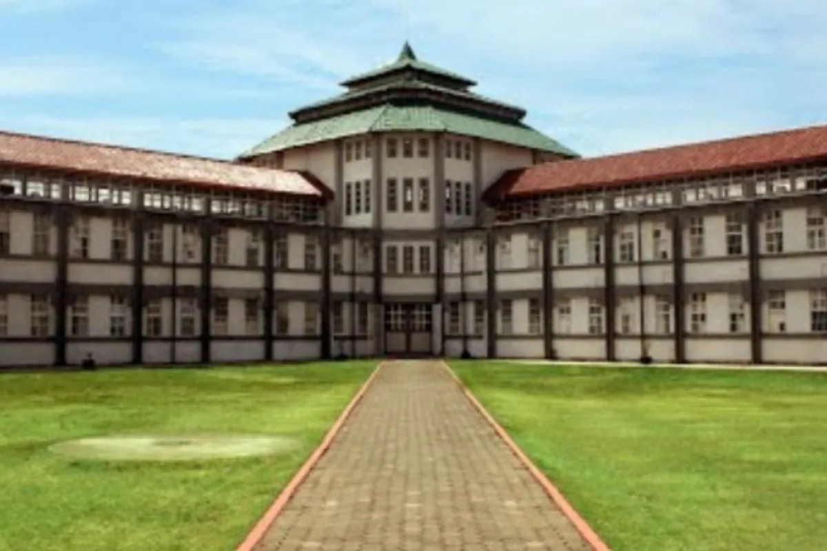 Area dalam Lapas Sukamiskin, Kota Bandung.
