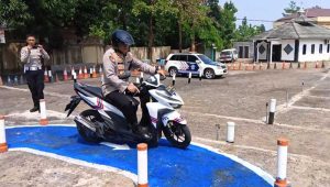 Kapolres Sukabumi Lulus Saat Jajal Layout Uji Sim C Baru