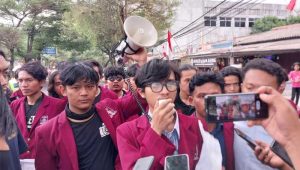 Bem Universitas Nusa Putra Sukabumi Tuntut Kejelasan Dana CSR, Geruduk Pendopo