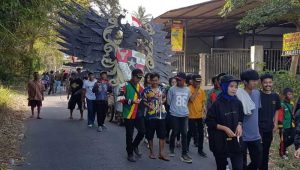 HUT Kemerdekaan RI ke 78 di Caringin Sukabumi, Mobil Hias Burung Garuda IPBS Pukau Penonton Karnaval