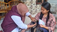 Mahasiswa KKN-T Universitas Muhammadiyah Sukabumi Cegah Stunting di Cireunghas