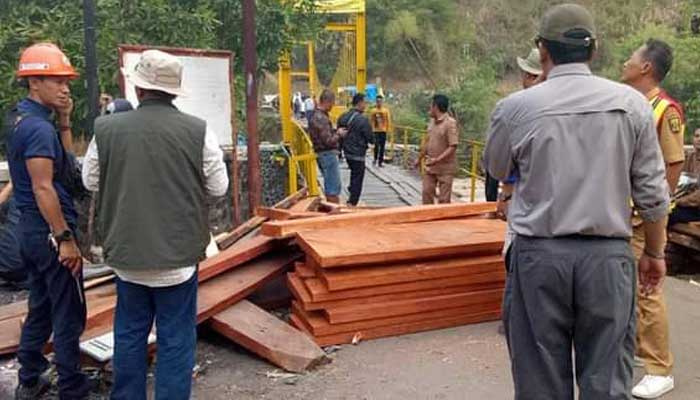 Jembatan Lalay Warungkiara Sukabumi