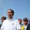 Presiden Joko Widodo berbicara kepada wartawan seusai meresmikan Jalan Tol Bogor-Ciawi-Sukabumi (Bocimi) Seksi II Cigombong - Cibadak sepanjang 11,90 kilometer di gerbang tol Parungkuda, Sukabumi, Jawa Barat pada Jumat (4/8/2023). 