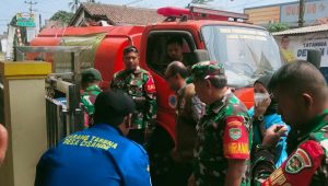 Koramil Cibadak Sukabumi Distribusikan Air Bersih untuk Warga Terdampak Kekeringan