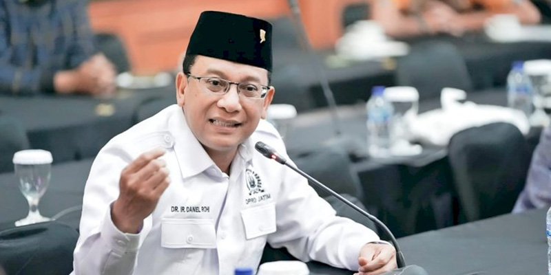 Wakil Ketua DPD PDIP Jawa Timur Daniel Rohi