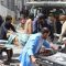 Para korban saat dievakuasi oleh ambulans di distrik Mastung, Provinsi Balochistan, Pakistan, setelah sebuah bom meledak pada Jumat, 29 September 2023/Net