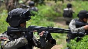 Sniper Satgas Damai Tembak Mati Satu Anggota KKB dengan Jarak 800 Meter