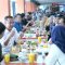 Penjabat Gubernur Jawa Barat Bey Triadi Machmudin (dua kiri) berbincang dengan para wartawan di Gedung Sate, Kota Bandung, Senin (25/9/2023). (Pemprov Jawa Barat)
