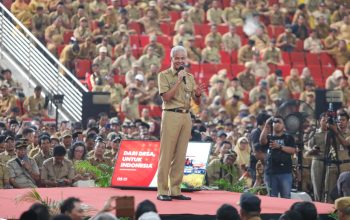TERBUKTI EFEKTIF: Ganjar Pranowo menerapkan strategi micro targeting untuk menurunkan tingkat kemiskinan di provinsi Jawa Tengah.  (Foto: Humas Pemprov Jateng)