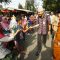 JAGA HUBUNGAN BAIK: Ganjar Pranowo disambut oleh Bhante Pannavaro Mahathera saat melakukan kunjungan kerja ke Vihara Mendut di Magelang pada 15 Agustus 2023.