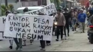 Kades Plered Purwakarta Diduga Asusila di Ruang Kerja, Warga Demo Tuntut Mundur, Anne Sebut Masih Dugaan