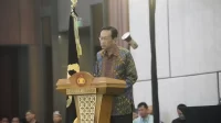 Gubernur Daerah Istimewa Yogyakarta Sri Sultan Hamengku Buwono X saat menyampaikan sambutan pada Rakernis Baharkam Polri di Yogyakarta, Selasa (12/9/2023)