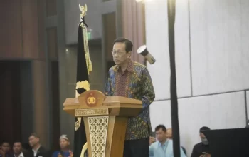 Gubernur Daerah Istimewa Yogyakarta Sri Sultan Hamengku Buwono X saat menyampaikan sambutan pada Rakernis Baharkam Polri di Yogyakarta, Selasa (12/9/2023)
