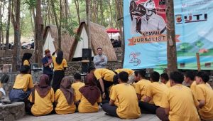 IJTI Korda Sukabumi Raya Bekali Pelajar SMA dan SMK Ilmu Ramah Bermedos dan Bahaya Bullying