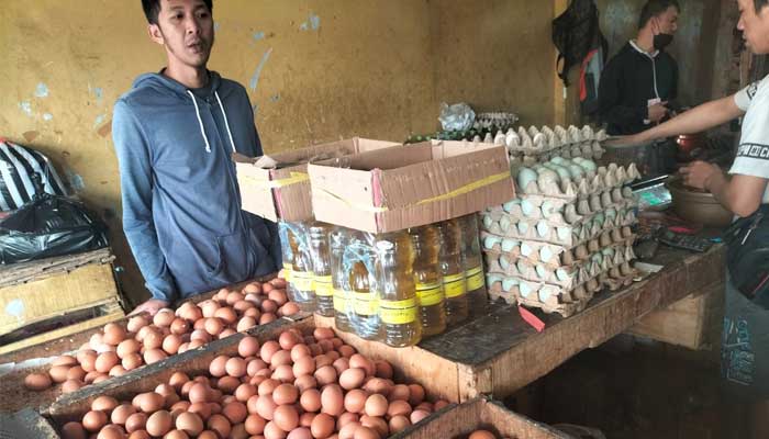 Pedagang Telor Ayam Sukabumi