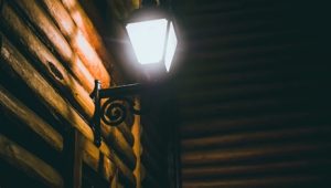 5 Cara Memasang Lampu Dinding Outdoor