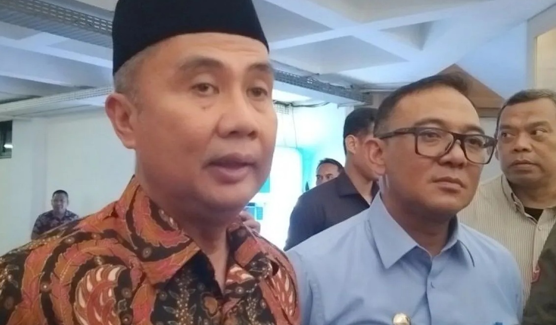Penjabat (Pj) Gubernur Jawa Barat Bey Triadi Machmudin di Sekretariat Daerah (Setda), Cibinong, Kabupaten Bogor, Jawa Barat, Jumat (15/9/2023).