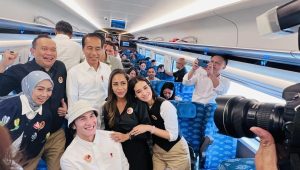 Raffi Ahmad Puji Kecanggihan Kereta Cepat Jakarta-Bandung