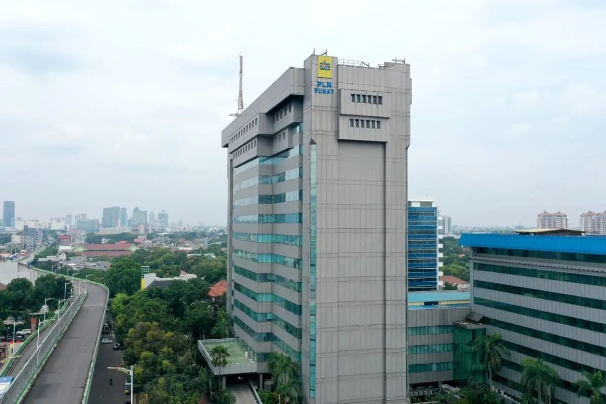 Kantor Pusat PLN di Kebayoran Baru, Jakarta Selatan.