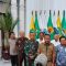 Penjabat Gubernur Jawa Barat Bey Triadi Machmudin memberikan keterangan kepada wartawan di Gedung Sate, Bandung, Senin (18/9/2023).