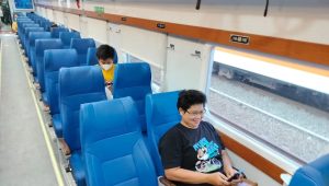PT KAI Luncurkan Kereta Ekonomi Generasi Baru