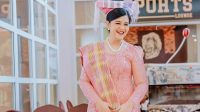Kahiyang Ayu,Putri Presiden Jokowi tak lolos CPNS, di mana Menteri PANRB Abdullah Azwar Anas mengatakan bahwa dengan sistim yang sekarang tidak ada jaminan bagi anak pejabat 