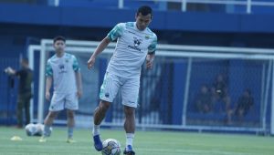 Melihat Pemain Persib Asal Sukabumi, Nasibnya Tidak Pernah Dimainkan, Bototoh : Kasih Kesempatan!