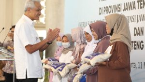 Kurangi Angka Kematian Ibu, Ganjar Pantau Orang Hamil Melalui Program 5Ng