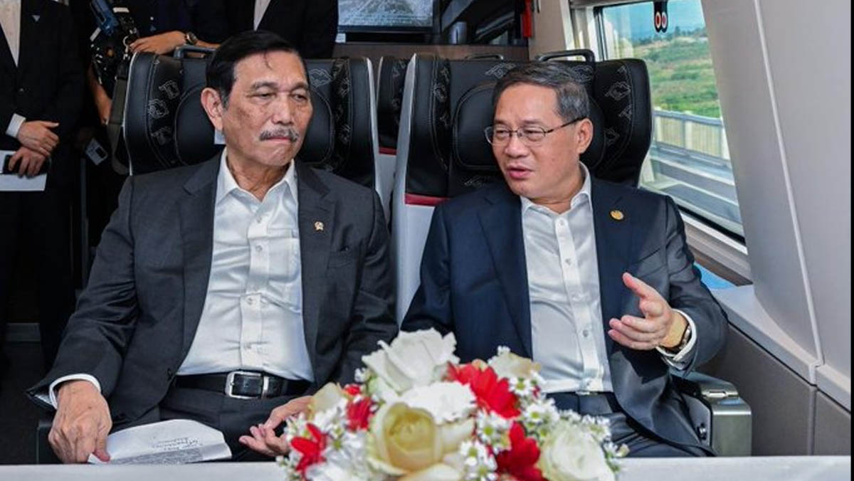 Seiring dengan KTT ASEAN Ke-43, Luhut Binsar Pandjaitan dan Perdana Menteri Tiongkok jajal kereta cepat 326 km/jam pada Rabu 6 September 2023. 