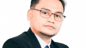 Revitalisasi Pemilah Sampah dengan Teknologi VR untuk Ekonomi Sirkular