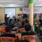 Tim verifikasi saat memberikan arahan pada perwakilan masyarakat desa Citepus dan Cikakak, Kabupaten Sukabumi. (FOTO : NANDI/ RADARSUKABUMI)