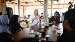 Ganjar Pranowo Siap Jadi Mentor Politik Anak Muda