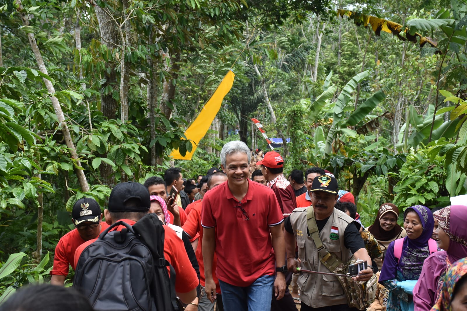 PRO WONG CILIK: Program-program Ganjar Pranowo selama menjadi gubernur Jawa Tengah banyak diapresiasi masyarakat. (Foto : Humas Pemprov Jateng)